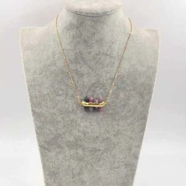 

WT-N1460 WKT 2025 Retro Style Natural Gemstone Women Pendant Necklace 18k Gold Plated Women Accessory New Design Jewelry