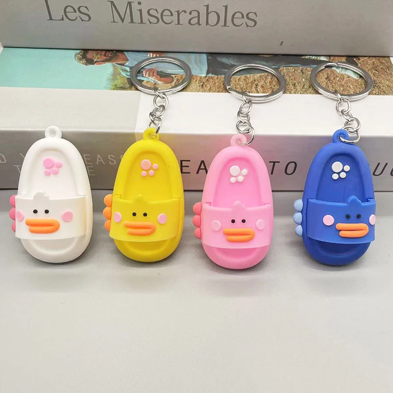 Mini desenhos animados chinelos chaveiro, chinelos pequenos animais bonitos, pingente de mochila, presente de aniversário, novo, verão