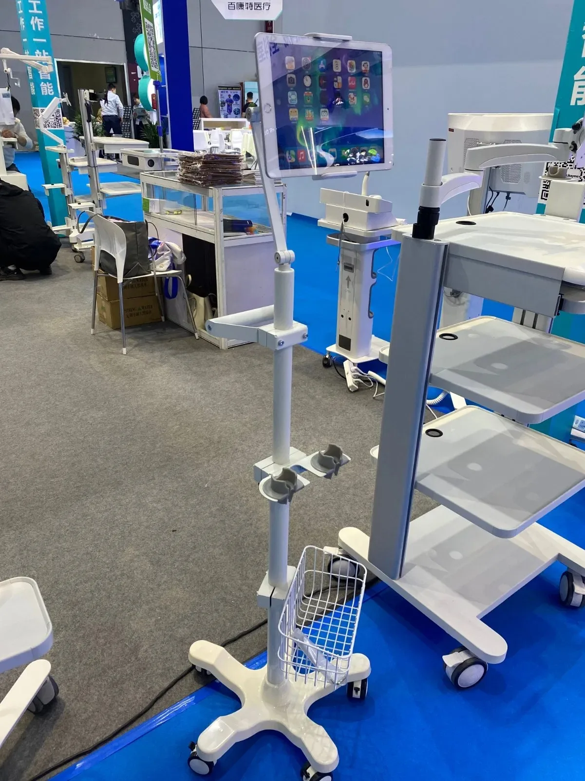 OEM Hospital Clinic Flat Mobile Trolley with Basket Medical Workstation Cart for Office