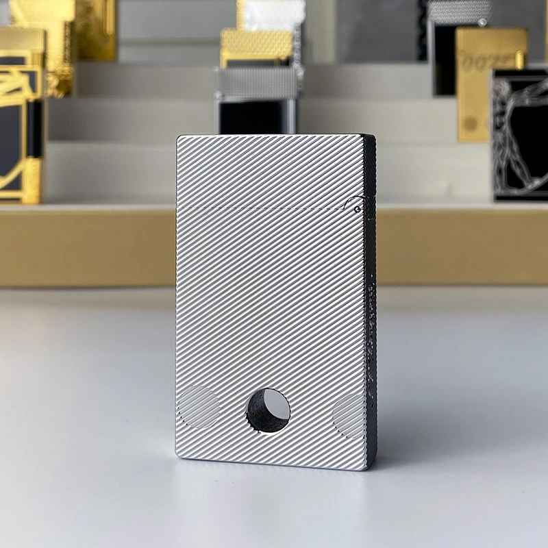 

Vintage Style Windproof Gas Lighter with Bright Sound Brass Shell for Cigarettes Men's Gift New Arrivals