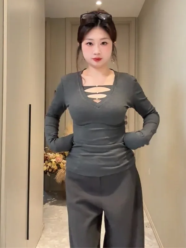 Plus Size Damen-T-Shirt mit V-Ausschnitt und langen Ärmeln, schmal geschnitten, sexy, schlankmachend, Herbst-Winter-Oberteil, elegant und schön