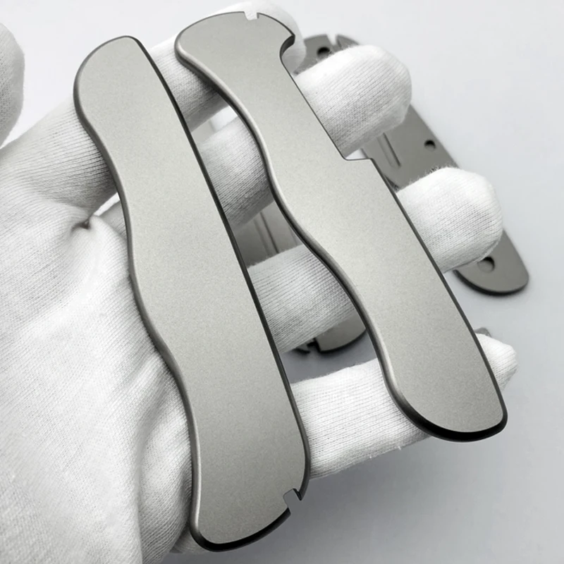 

1 Pair of Alloy Handle Scales, Suitable for 111Mm Swiss Army Knives
