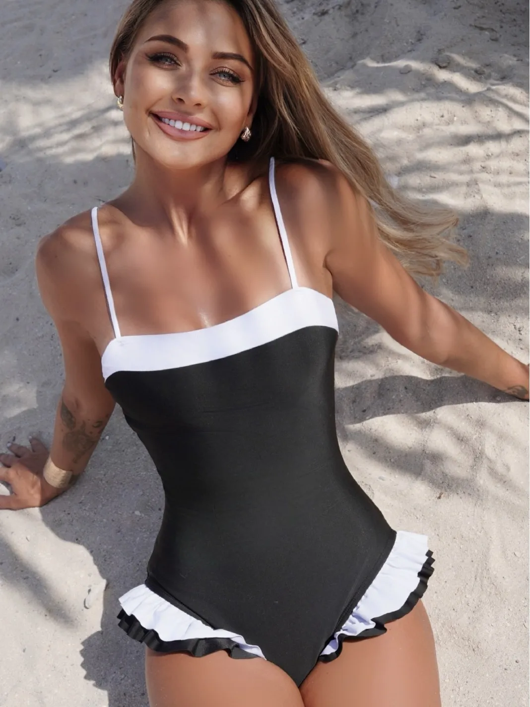 

2026 Women's Solid Color One-Piece Swimsuit Sexy Ruffle Trim Slimming Monokini Tummy Control Swimwear Sexy One Piece Bodysuit