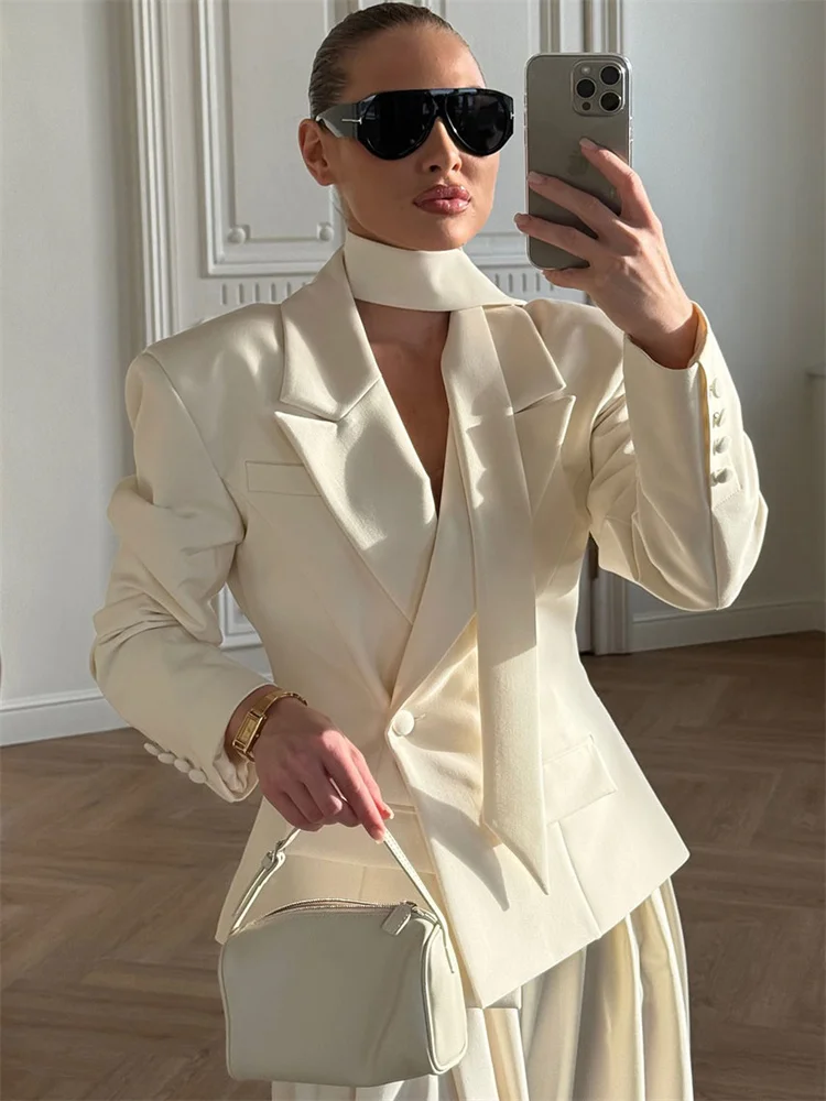 

Элегантный женский пиджак с V-образным вырезом, кружевной отделкой и длинными рукавами, осенний пиджак для женщин, костюм с элементами пэчворка и бандажного дизайна.