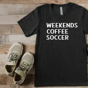 

Футболка Weekend Coffee Футболка для мамы, рубашка для женщин, рубашка на день игры, подарок футболу, рубашка для спорта, забавная спортивная футболка