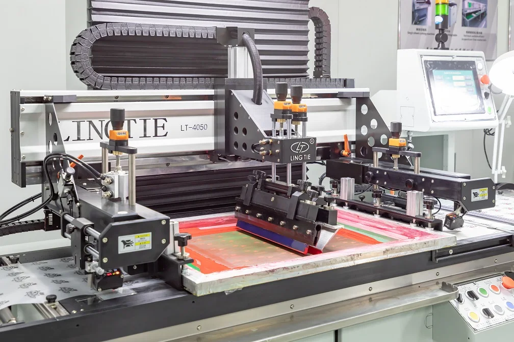 آلة طباعة الشاشة الحريرية ذات لون واحد أوتوماتيكية