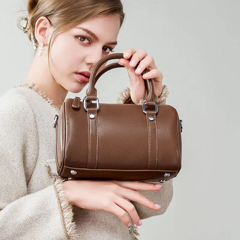 

Top Layer Vegetable Tanned Fashion Luxury Cowhide Boston Pillow Large Capacity Commuter Export Genuine Leather Small Casual Sing
