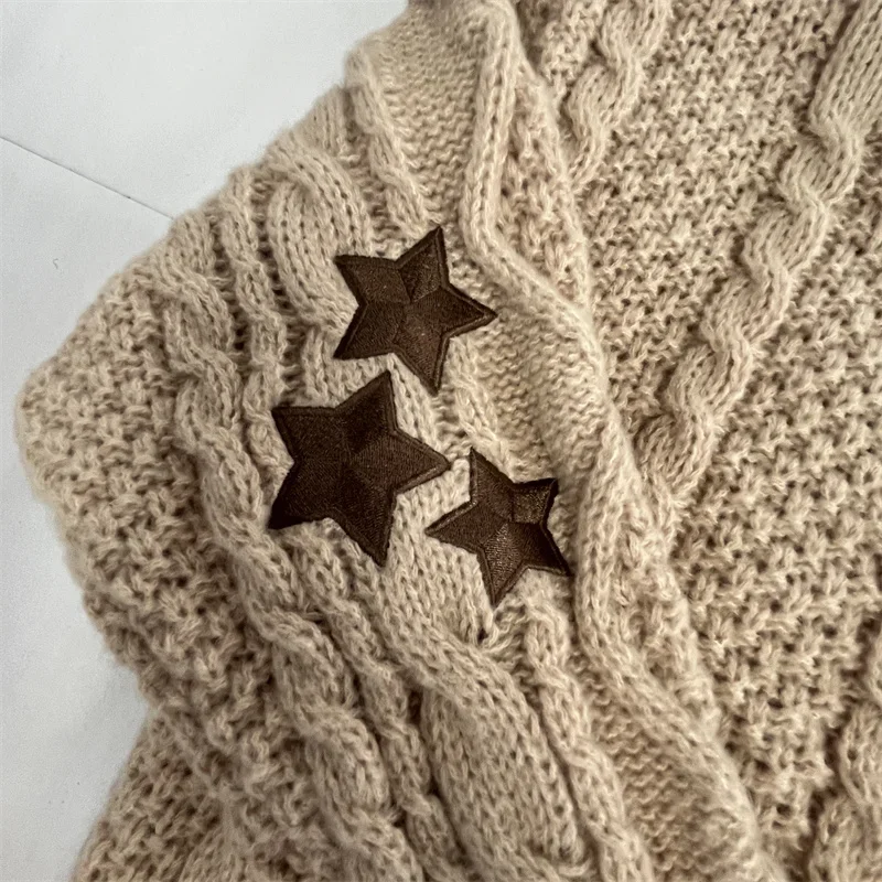 Herbst mode Star bestickte Khaki Strickjacke Frauen Pullover y2k Winter warm locker sitzen lange Ärmel Urlaub Strickjacke