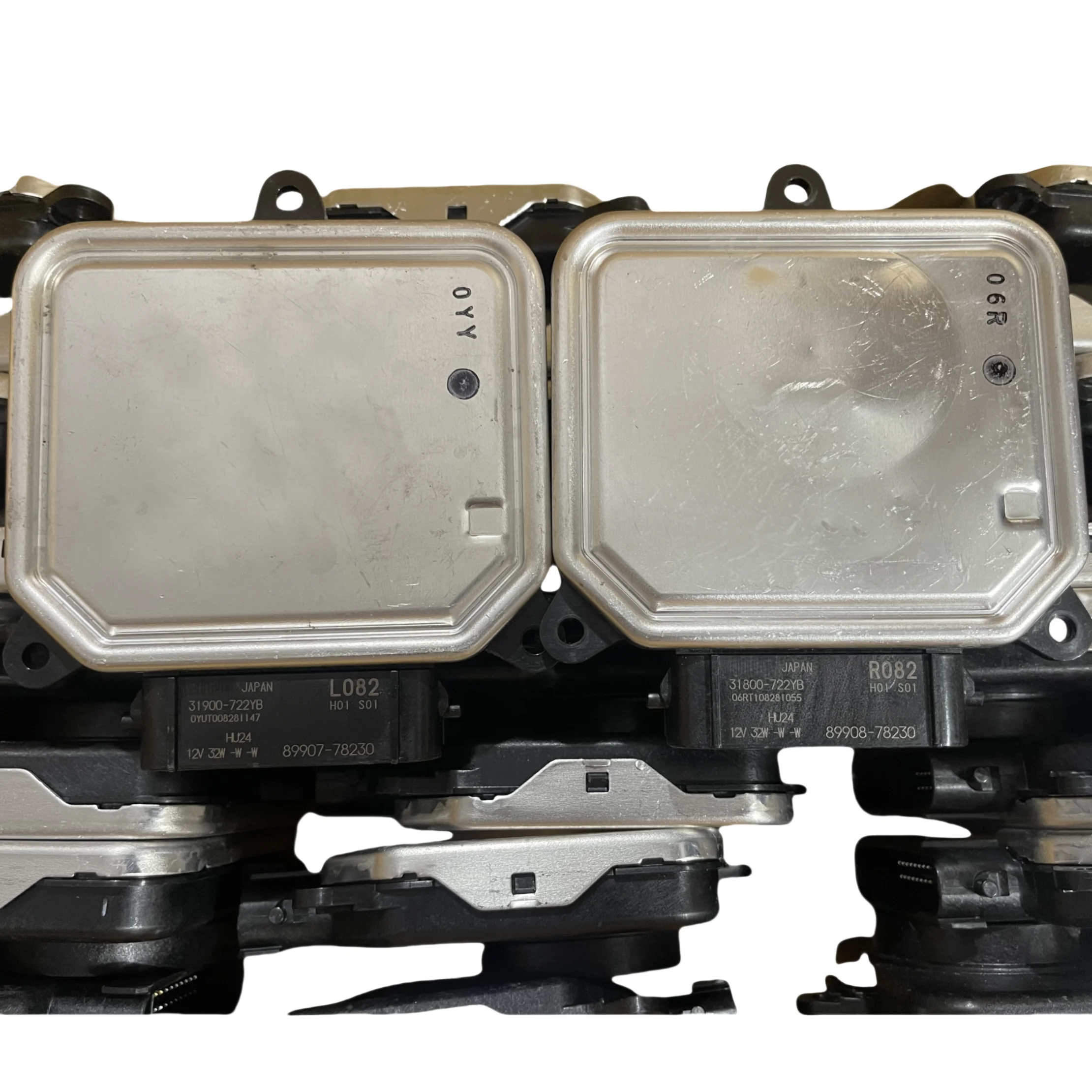 89907-78230 89908-78230 LED ballast control module suitable for Toyota Lexus 8990778230 8990878230