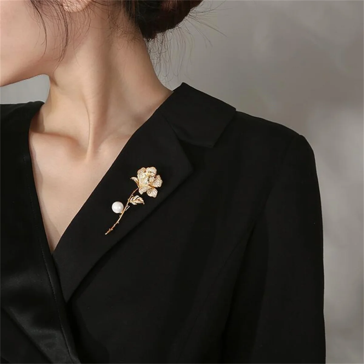 

Luxury Rose Brooch 1Pc Metal Crystal Women and Girls Jewelry Party Daily Wear Fashion Decoration Clothes Backpack AccessoriesY2K