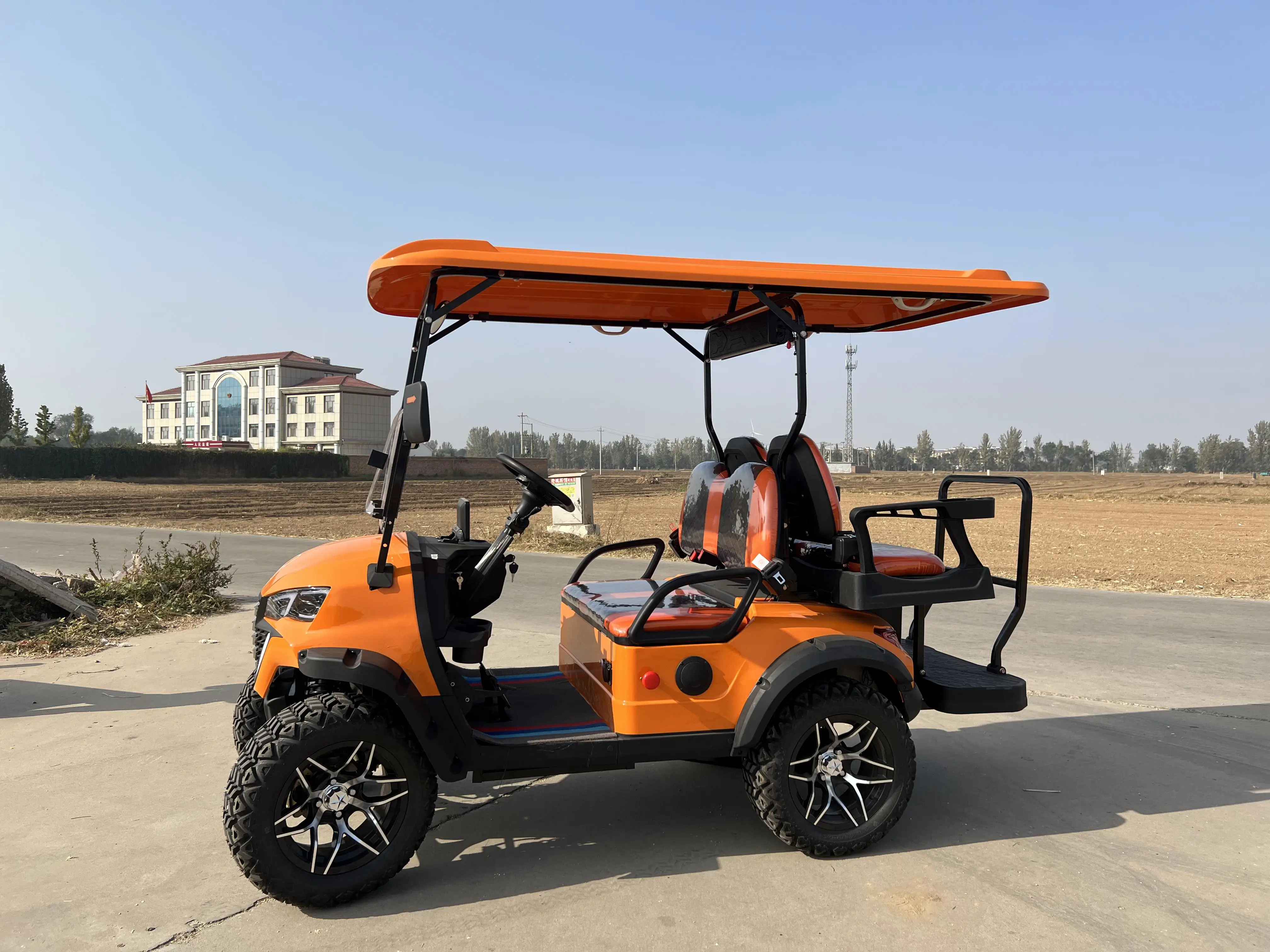 MMC High End Sightseeing Bus/Sightseeing Cart Club Outdoor OEM Service Golf Cart Dealer  48V 4000W 2+2 Seats Electric Golf Cart