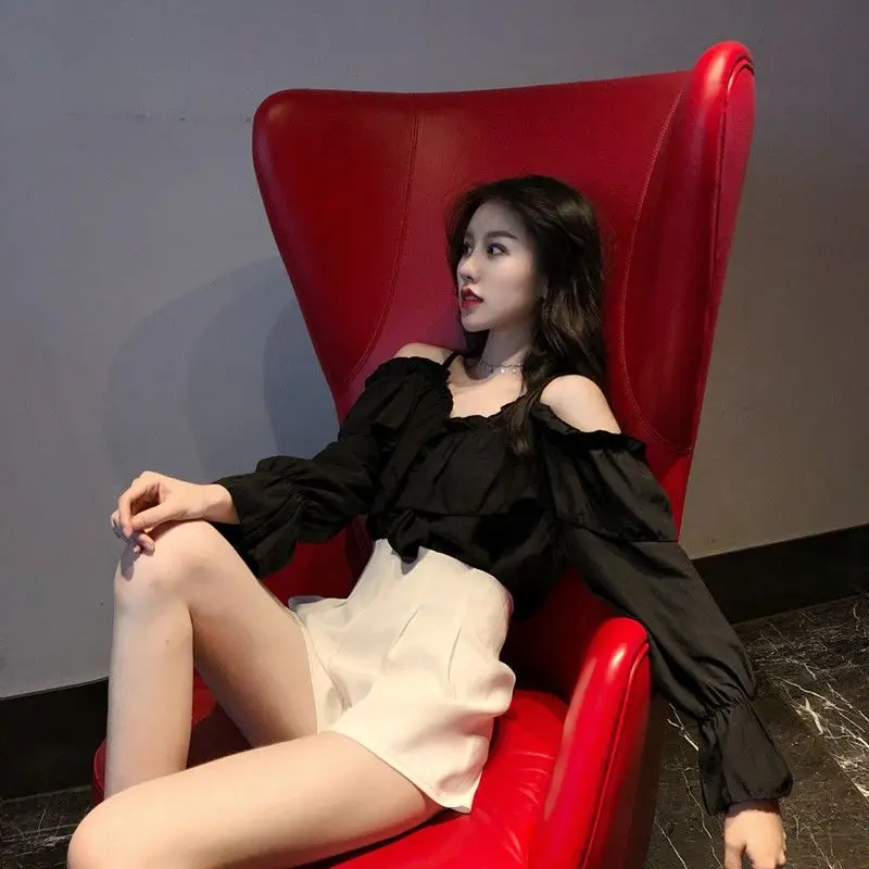 Women Shirt V-neck Flare Sleeve Ruched Ruffle Loose Fit Off-shoulder Sweet Sexy Girls Solid Korean Fashion All-match Spring Tops