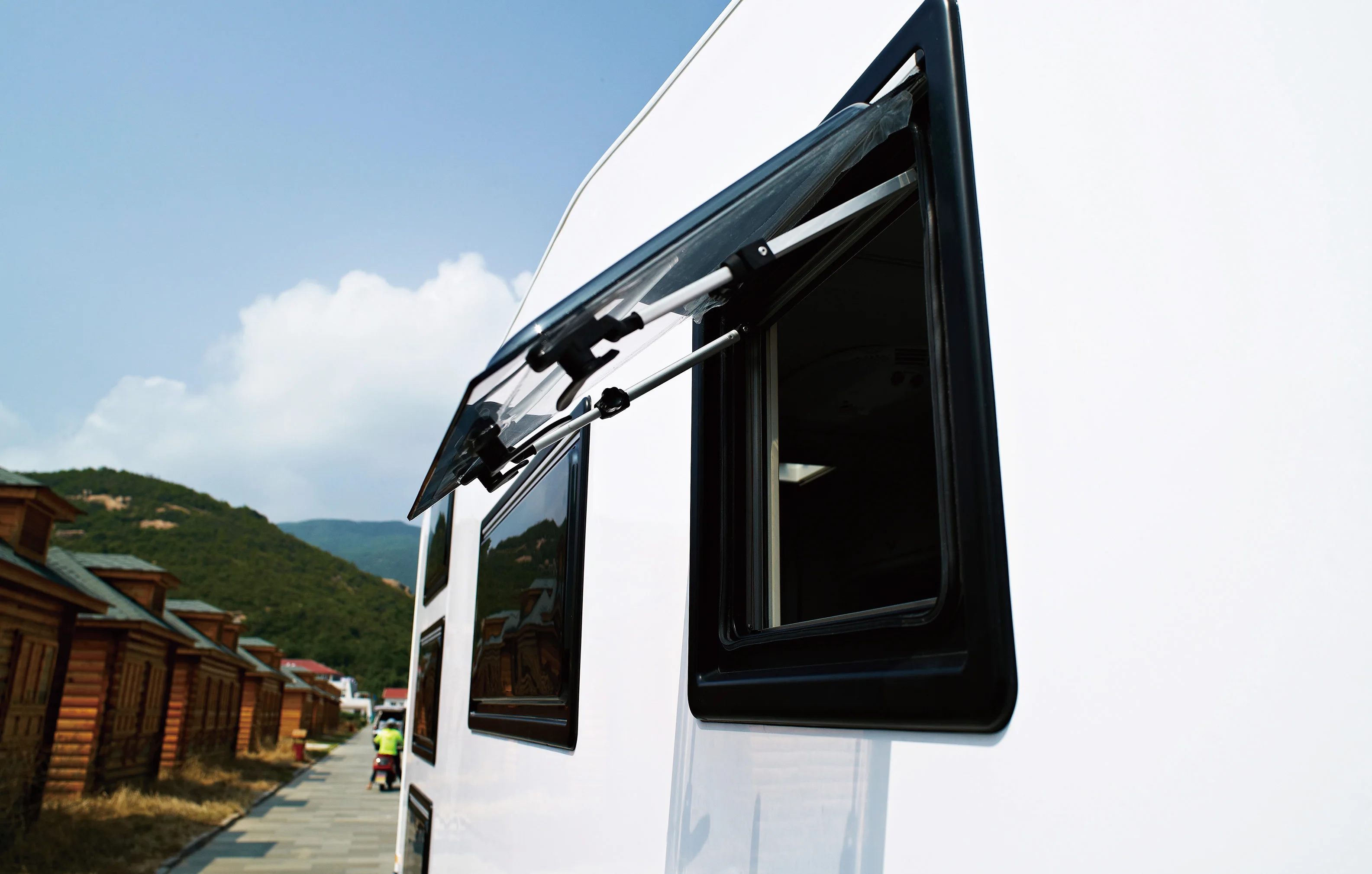 RV Side Window Double glazed acrylic RV window ASA strong material frame with pleated folding block out blind and flyscreen