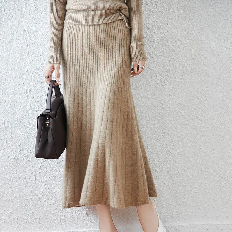 

100% Wool Women's Striped Midi Skirt, with Elastic Waist Design, Slimming and Shaping, Outline an Elegant Figure