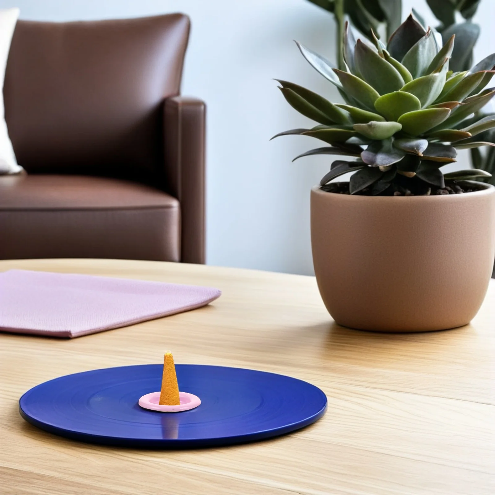 

50Pcs Iron Incense Cone Tray Burner Decorative Metal Plate Mini Aromatherapy Holder Ash Catcher Small Incense Stick Tray