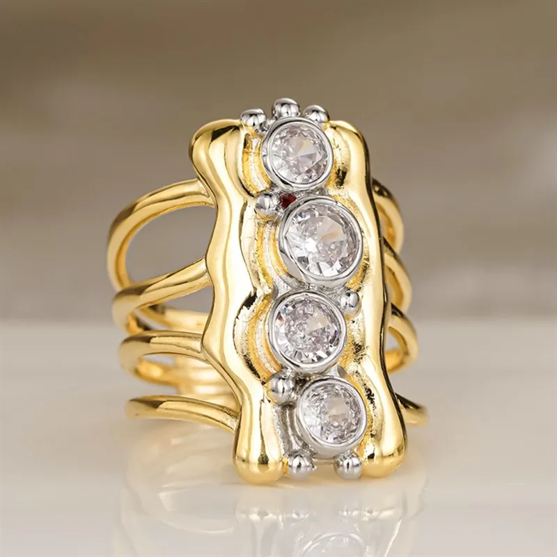 Huitan Chic Statement-Schmuck, Ring mit kubischem Zirkonia für Damen, modischer, moderner Stil, Verlobungszubehör, Ehering für Damen