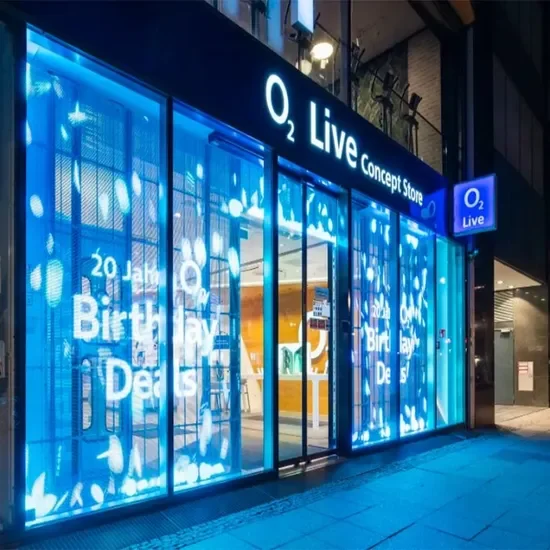 LEDTransparent Displays, Naked-eye 3D Screens, And Smart Light PolesP3.91 High Resolution And High Positive Light Emitting Indo
