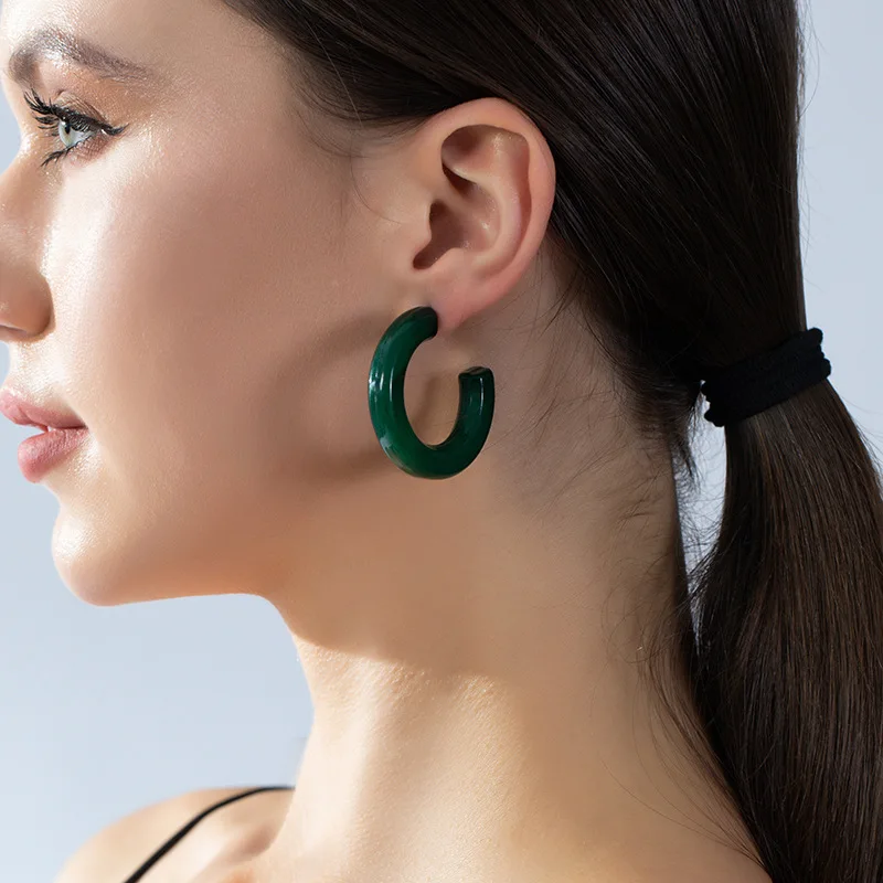 DIY accessories C-shaped acrylic earrings niche design light luxury stud earrings women's retro fringed temperament jewelry whol