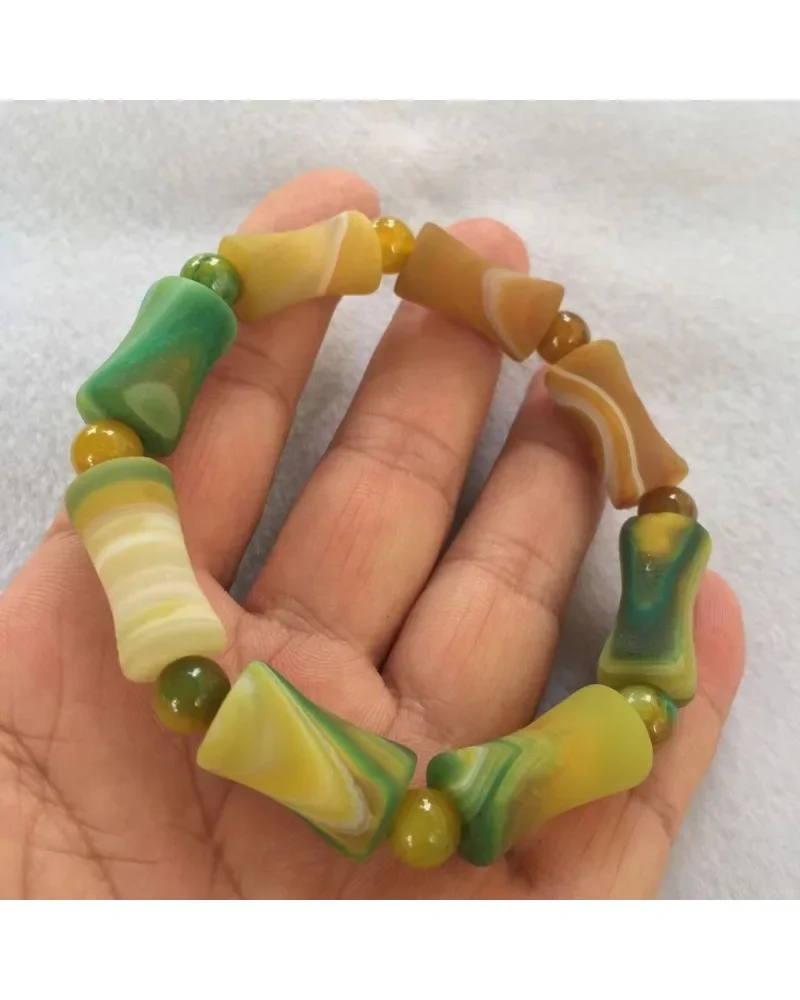 Alxa agate yellow-green flower bracelet bracelet, fidelity agate jade boutique bracelet.
