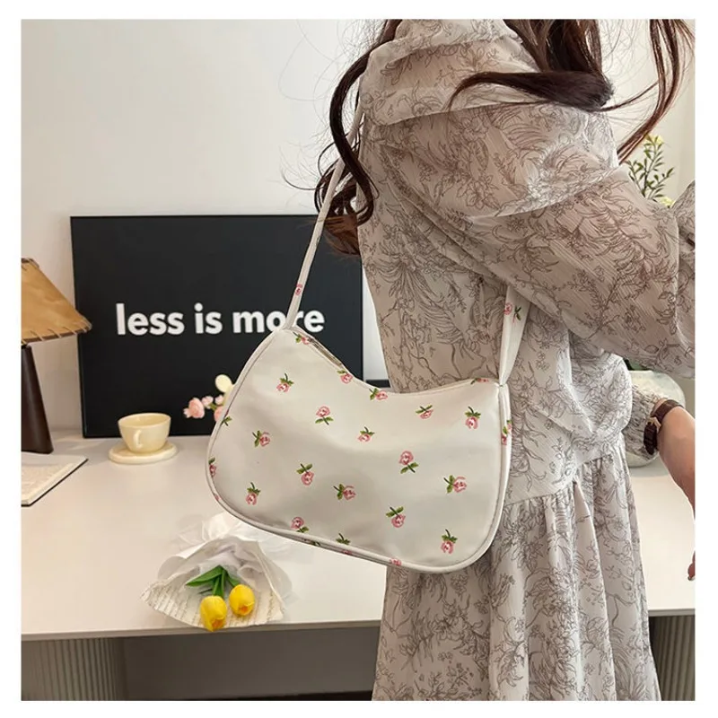 1 Piece Korean Simplicity Shoulder Bag for Student Girl Beige Color Floral Handbag Outdoor Smart Phone Lipstick Storage Bag