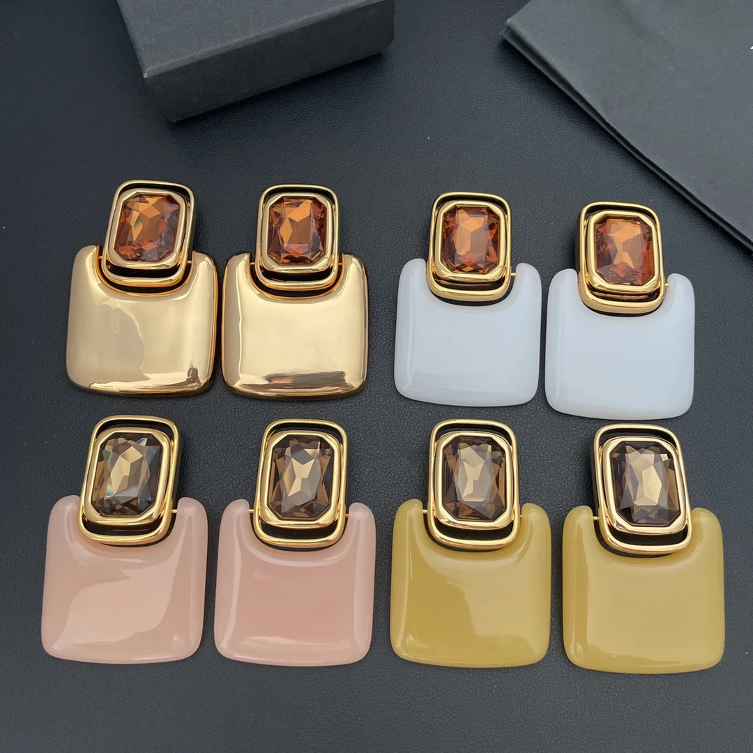 Europe Fashion Designer Pink Yellow Acrylic Square Crystal Earrings Ear Clip Woman Top Quality Jewelry Trend