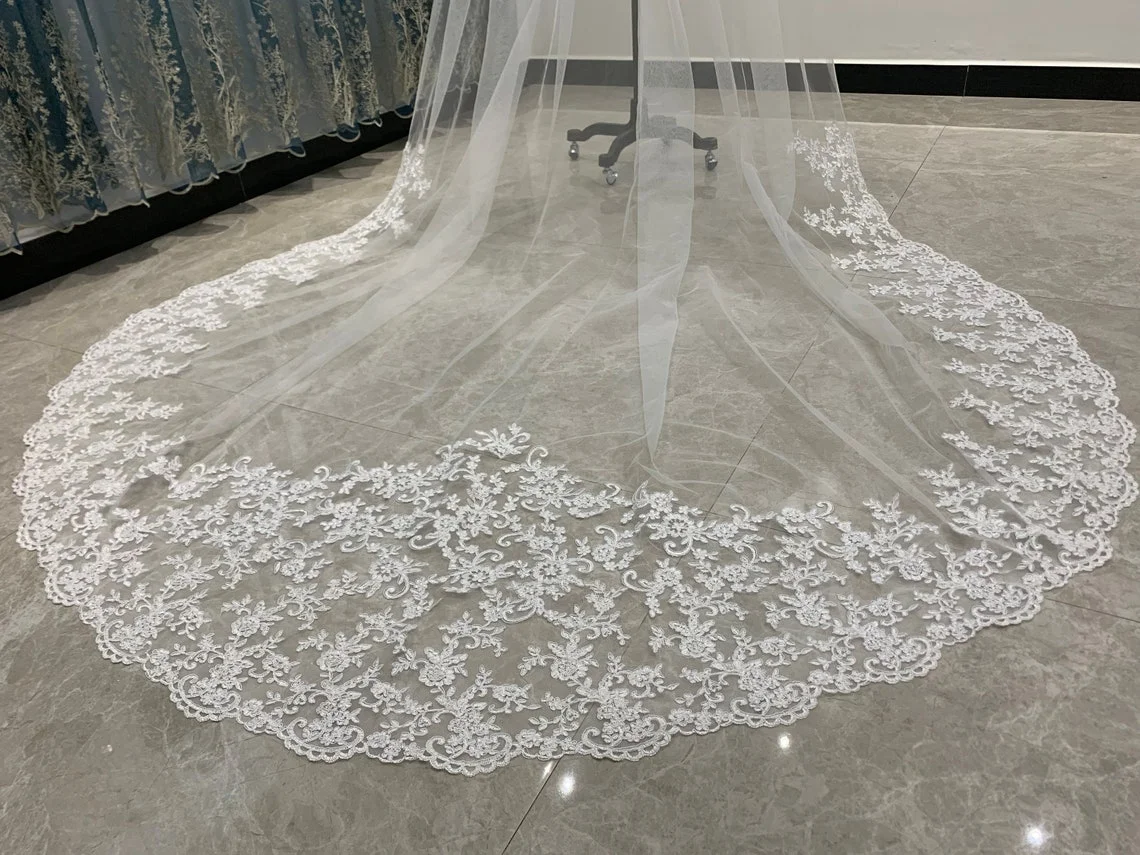 

White Ivory 3m 4m 5m One Layer Wedding Veil With Comb Lace Edge Bridal Veils Appliqued Cathedral Wedding Accessorie Veu Velo