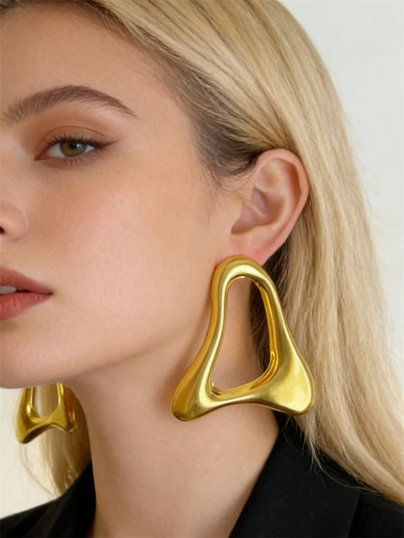 Übertriebene Metall-Ohrringe mit geometrischen, unregelmäßigen Formen für Damen, europäischer Persönlichkeits-Partyschmuck, modisches Accessoire