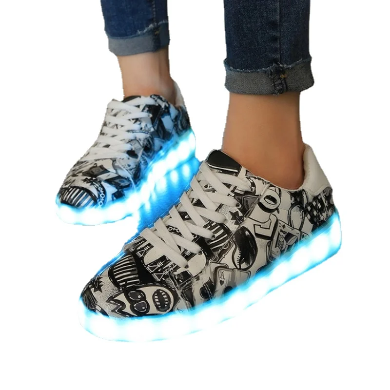 Zapatillas USB Charging Couple Shoes Autumn Men Colorful Glow Shoes LED Lights Women Board Shoes Fashion Sports Shoes Women Shoe