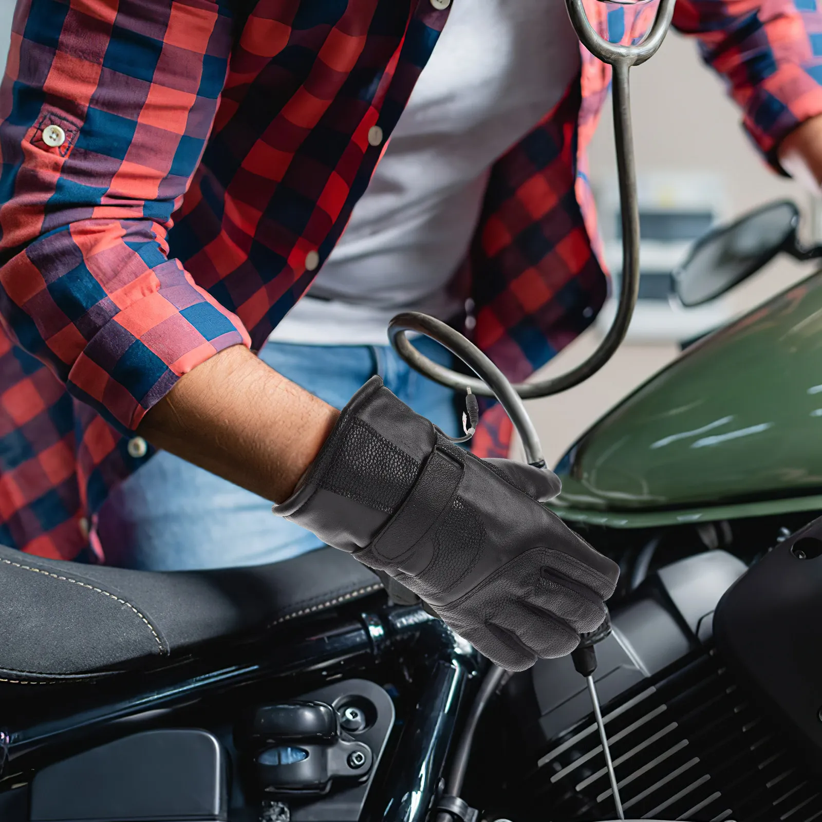 

1 пара перчаток с подогревом для мотоциклистов, зимние электрические термоперчатки для мужчин и женщин, для езды на велосипеде в холодную погоду, согревающие руки