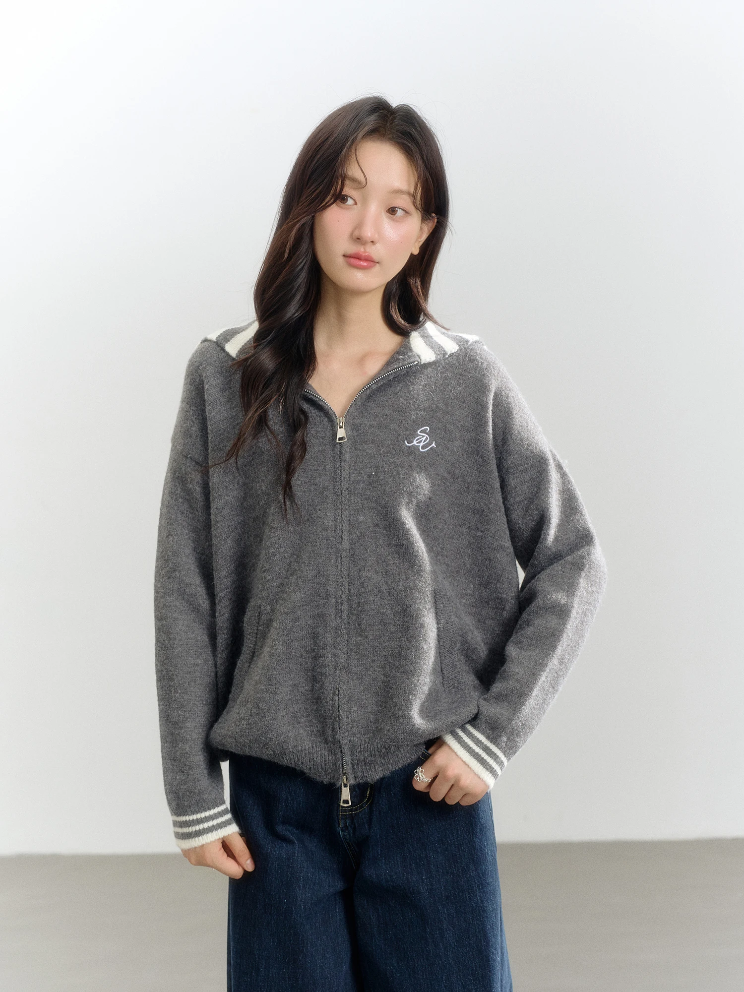 

Insliisa женский вязаный свитер с воротником темно-синего цвета, пальто с глубокими глазами, ленивый студенческий дизайн, длинный кардиган из мягкого полиэфирного волокна