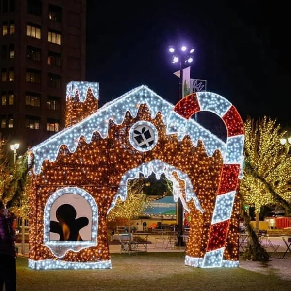 Large Walk Through Gingerbread House 3D Outdoor Motif Light Christmas Decor