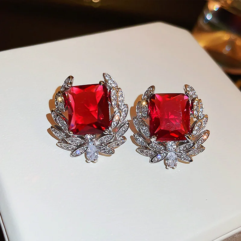 Huitan Bright Red Crystal Stud Earrings for Women Chic Elegant Female Engagement Ceremony Accessories Fashion Shinning Jewelry