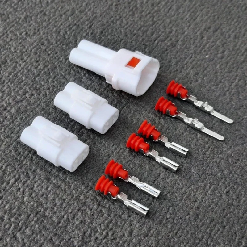 For Suzuki DL 650 1050 V-Strom GSX-S 1000 GSX-8S 8R V-Strom 800 Y-Splitter USB auxiliary consumer connection