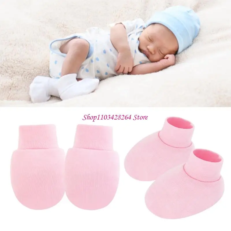 

4 Установки новорожденных детские и ноги защищены от хлопчатобумажных рукавиц с твердыми цветными перчатками с упругими носками