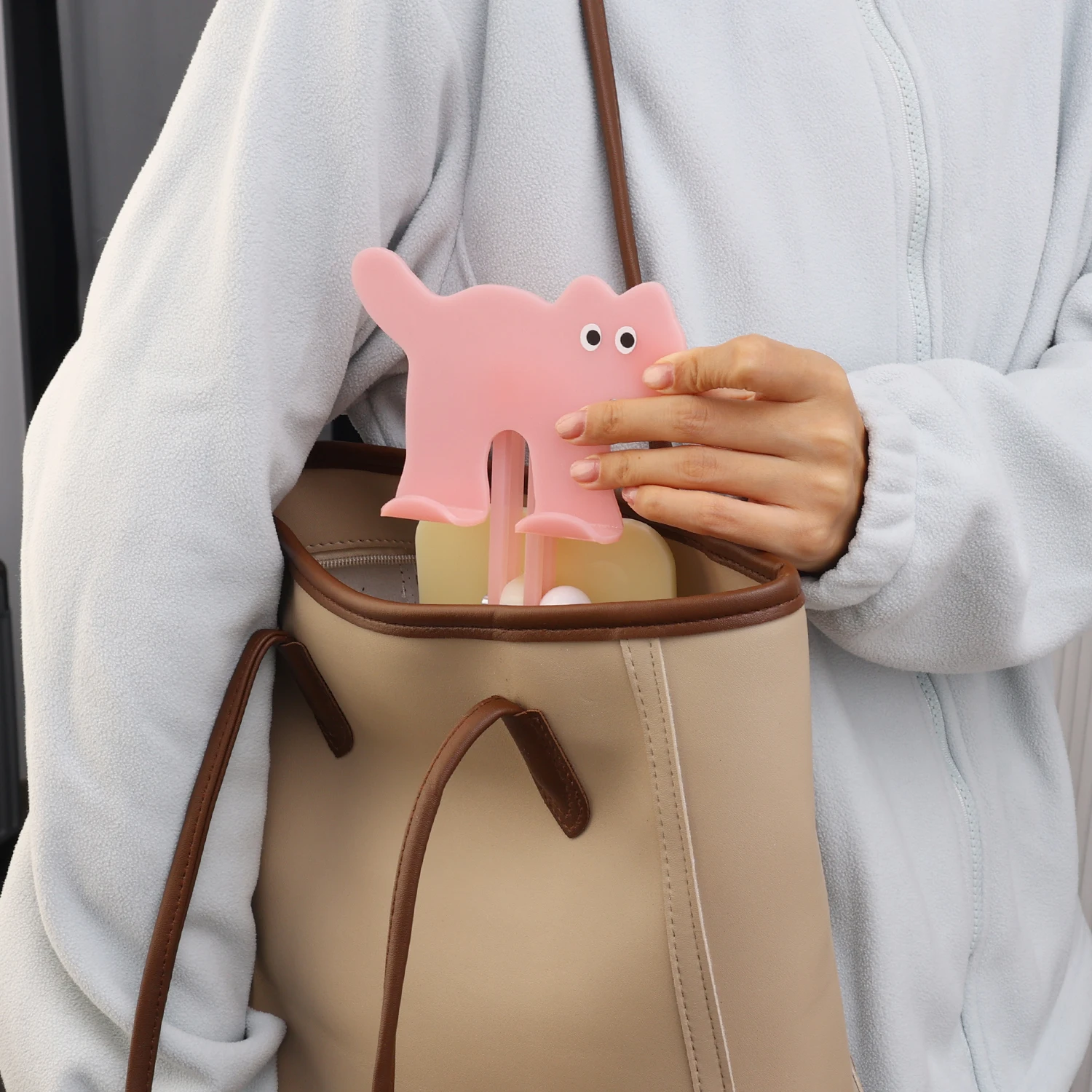 العالمي Kawaii الكرتون القط طوي سطح المكتب حامل هاتف المحمول جبل الوسادة سطح المكتب المضادة للانزلاق قوس آيفون Samusng Xiaomi