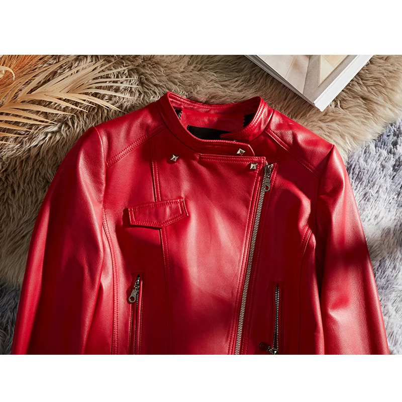 المستوردة جلد الخراف المرأة سترات من الجلد الحقيقي موضة الأحمر الوقوف طوق دراجة نارية سترة قصيرة سليم صالح سترة جلد الغنم الإناث