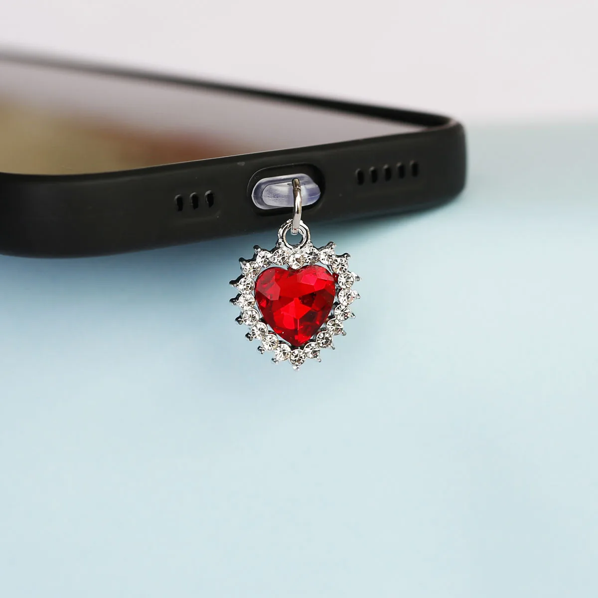 Accessorio pendente con tappo antipolvere per telefono cellulare Decorazione Bordo con strass Pietra preziosa d'amore a forma di cuore multicolore per Iphone Type-c
