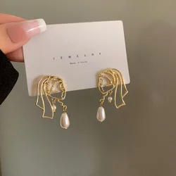 S925 Needle Fashion Pearl Hollow Face Earrings Asymmetric The Artist Series Vermeer Girl with A Pearl Earring for Women Party