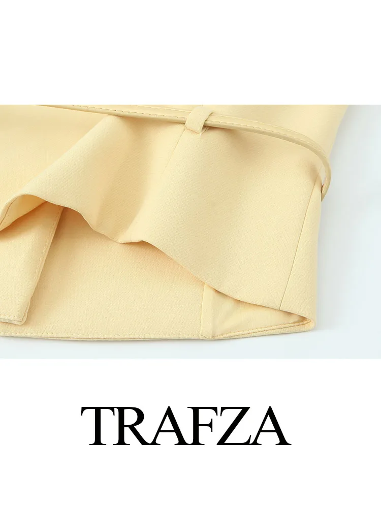 TRAFZA 2024 New Female Yellow Vest V-Neck Sleeveless Belt Slim Single Breasted Short Tops Chic Woman Summer Tank Top Trendy