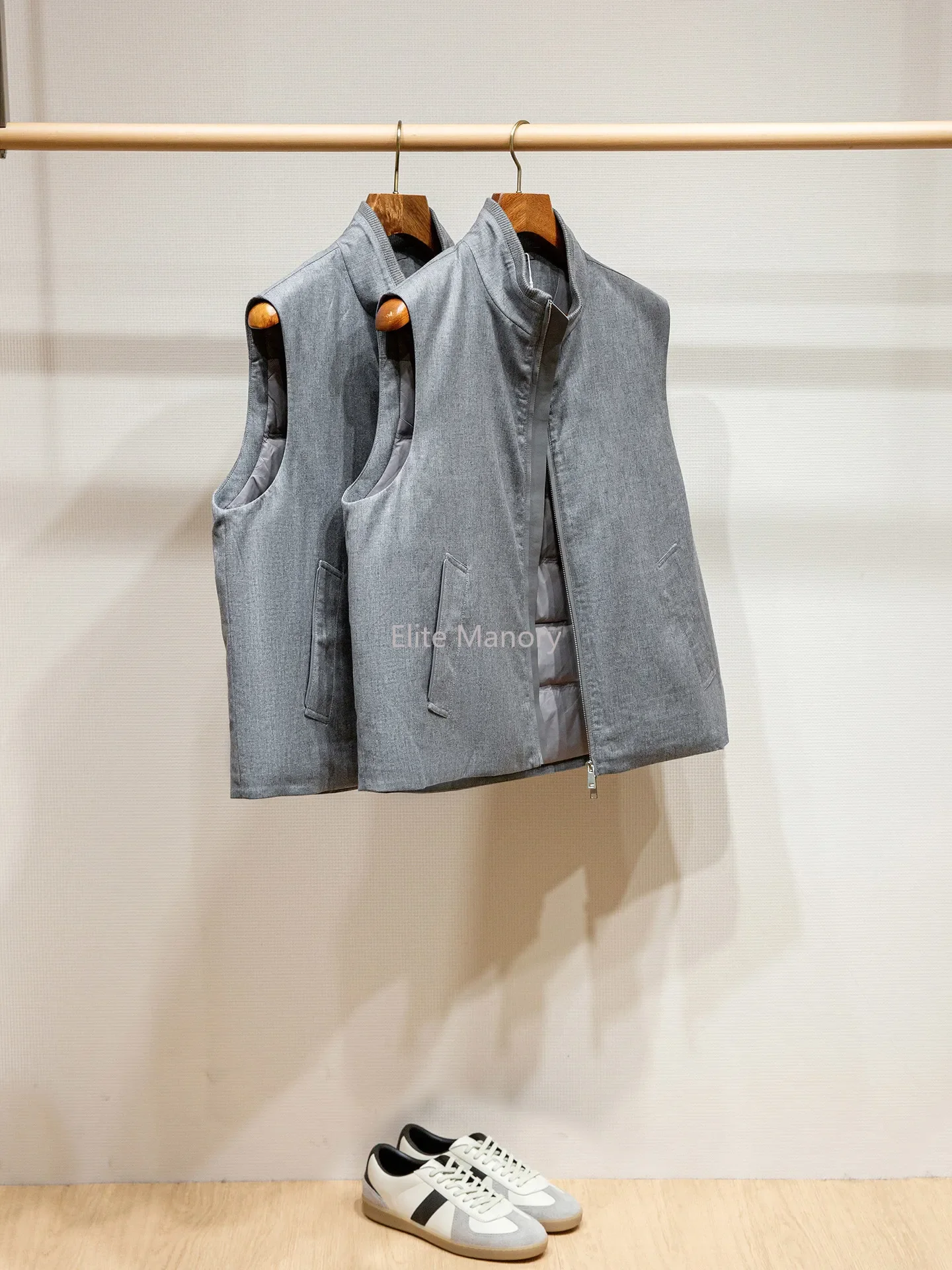 Customized twist color wool blend, old money style men's stand-up collar down vest vest
