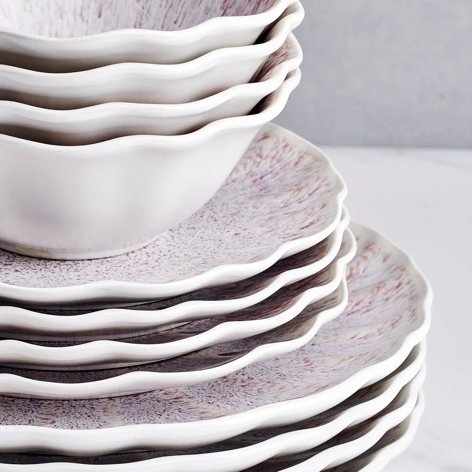 طقم أواني طعام مكون من 12 قطعة مصنوع يدويًا من Isla، خدمة لـ 4 أشخاص، وردي