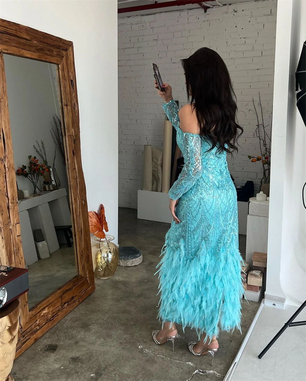 Customized es Elegant Strapless Sheath Cocktail Sequin Feathers Chiffon Occasion Evening Gown robe soiree платье на выпускной