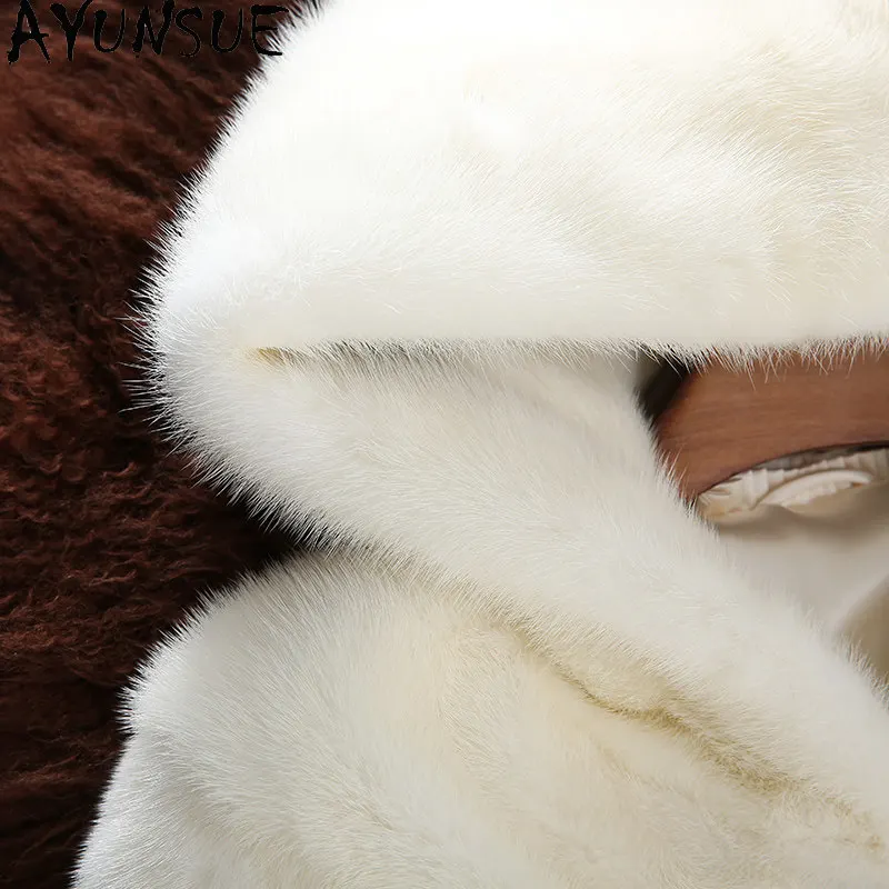 AYUNSUE Echtpelzmantel für Damen, Ganzpelz aus Nerz, Winterjacke, Kurze Oberbekleidung, Elegante Damenkleidung mit Kapuze, Manteau Femme