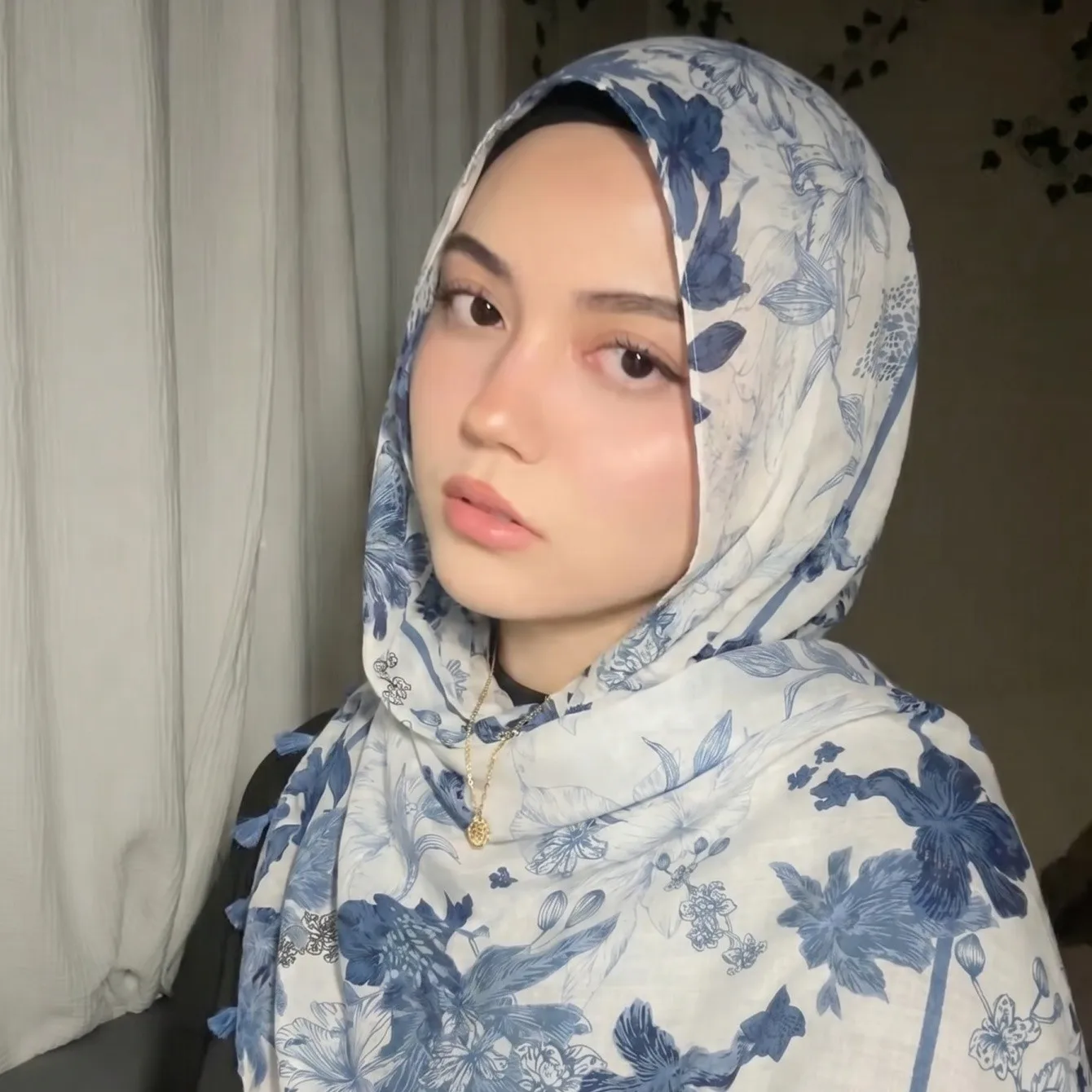 Luxury Brand Scarf Floral Cotton Shawl Lady Wrap Large Pashmina Hijab Headband Scarves Islamic Turban Bufanda Foulard Stoles