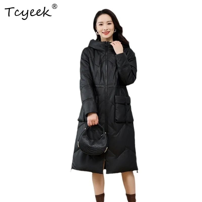 เสื้อแจ็คเก็ตหนังแท้สำหรับผู้หญิง แบรนด์ Tcyeek บุด้วยขนเป็ดขาวแท้ พร้อมฮู้ด ความยาวปานกลาง เหมาะสำหรับฤดูใบไม้ร่วงและฤดูหนาว
