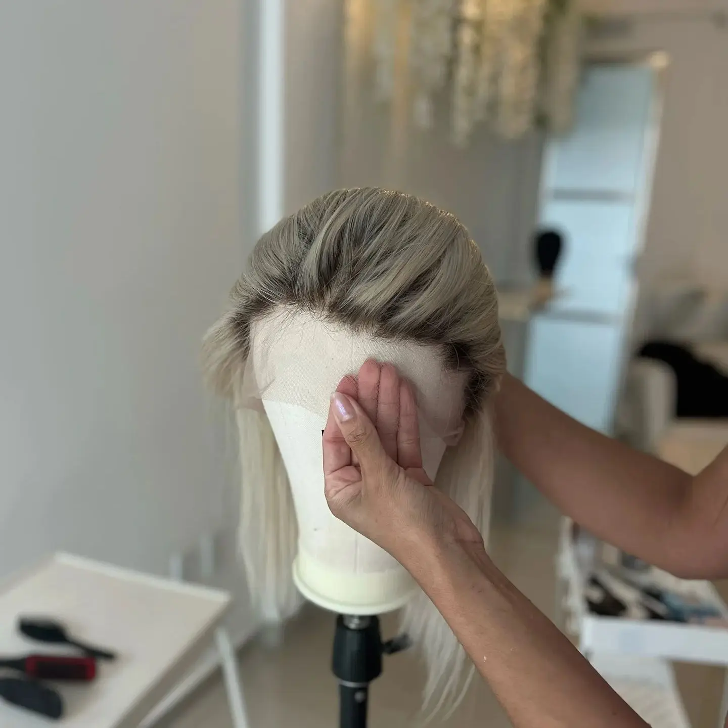 Bob Hair Natural Straight Ombre White Blonde Synthetic Lace Frontal Wigs 26 Inches Pre Plucked Natural Hairline Women's Wig