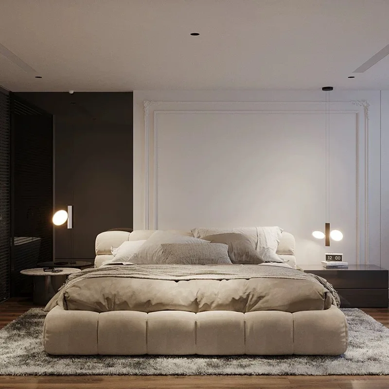 

Luxurious Italian Style King Bed Set with Comfortable wooden Frame Soft Bed Uplolstery Made in China for Hotels