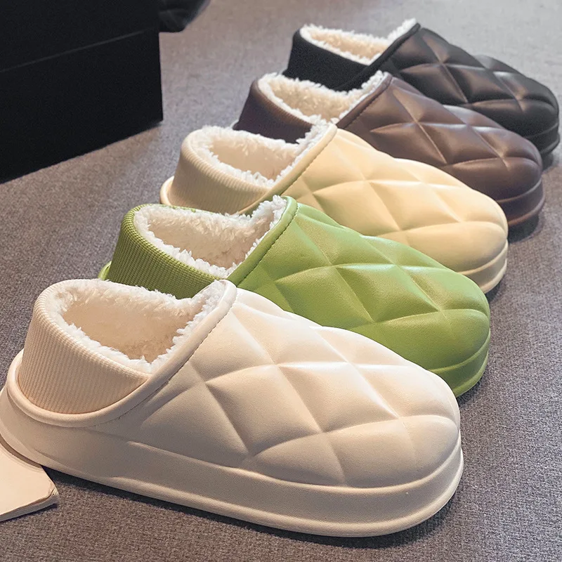 Waterproof cotton slippers for women in winter 2025 suitable for indoor home warmth couple slippers for men