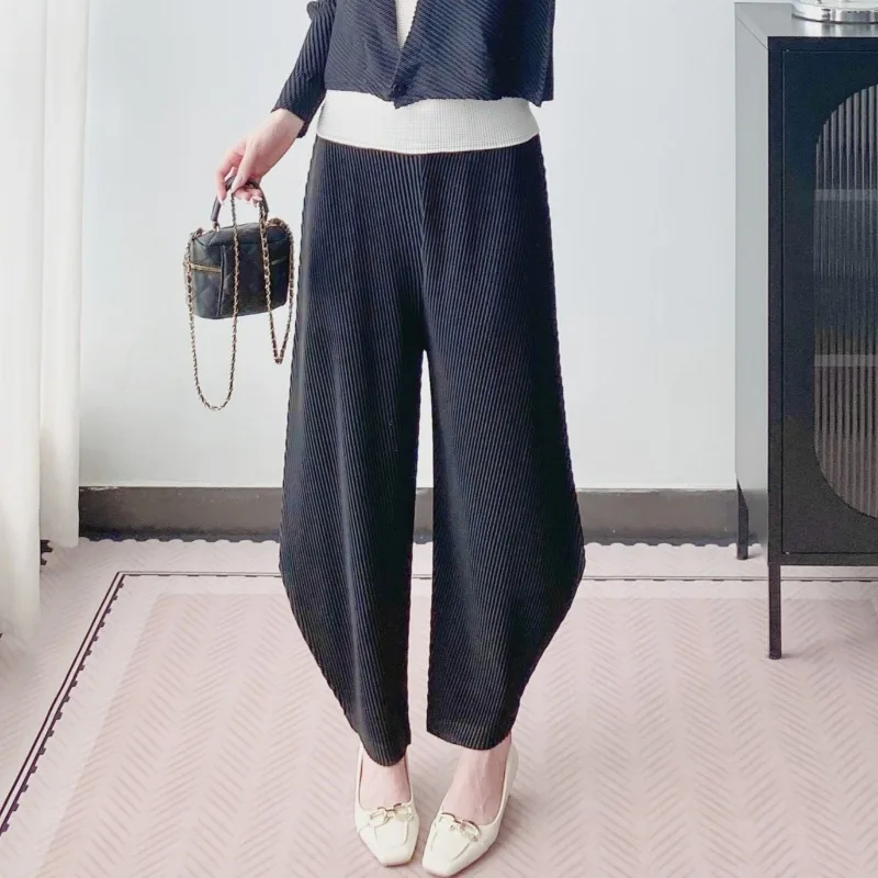  Pleated Pants 2026 Autumn New Casual Elastic Waist Loose Fit Draped Thick Fabric Women's Harem Nine-Point Pants