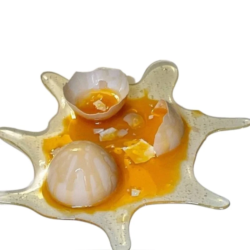 Broken Egg Phone Holder Prank Toy Cracked Egg Smash Joke Gag Gift Box Funny Novelty Desk Stand for Friends Party Play